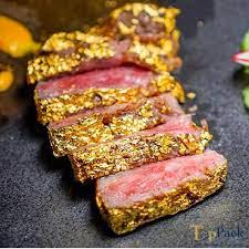 than-ngoai-bo-hokubee-uc-bbq-dat-vang-24k-beef-striploin-hokubee-with-gold-leaf