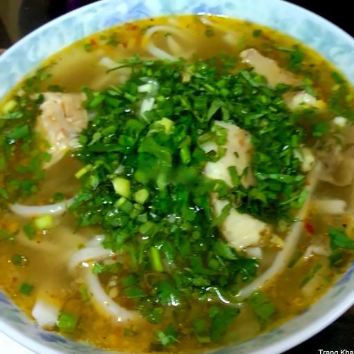 banh-canh-ca-loc-to-thuong