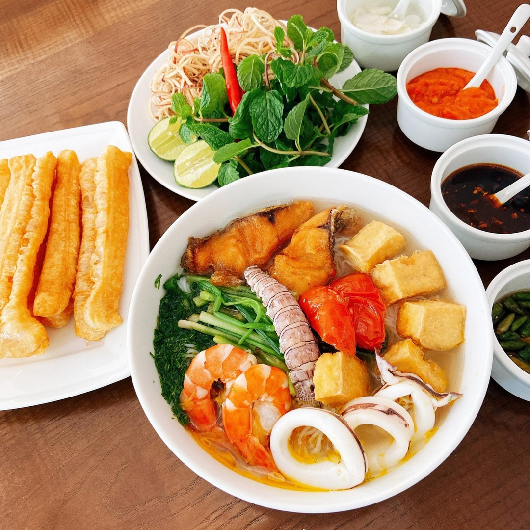 bun-hai-san-thap-cam