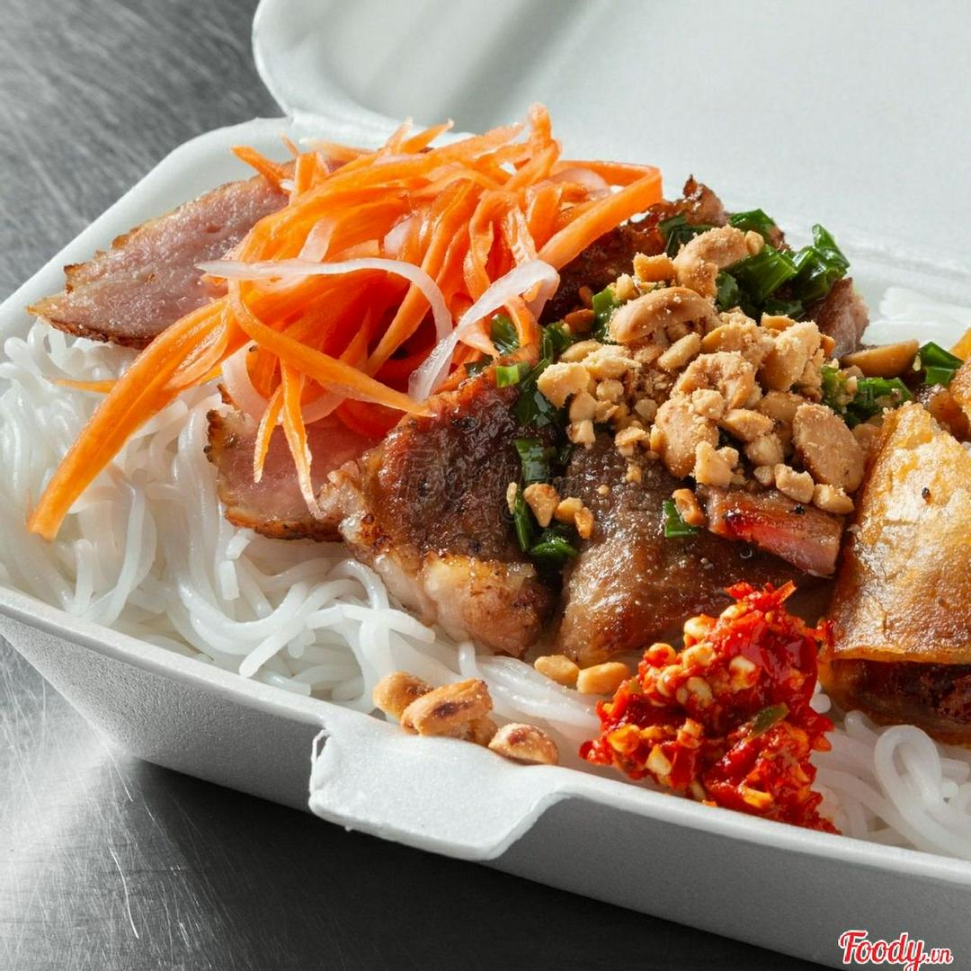 bun-thap-cam-rau-ma-au