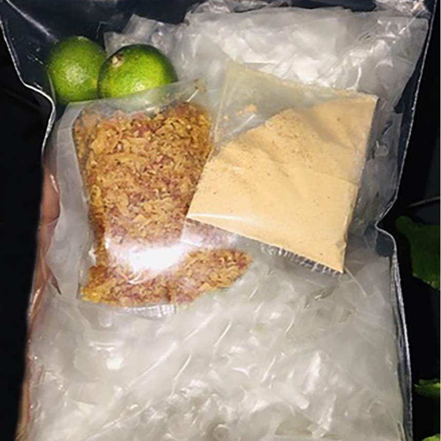 banh-trang-toi-muoi-nhuyen