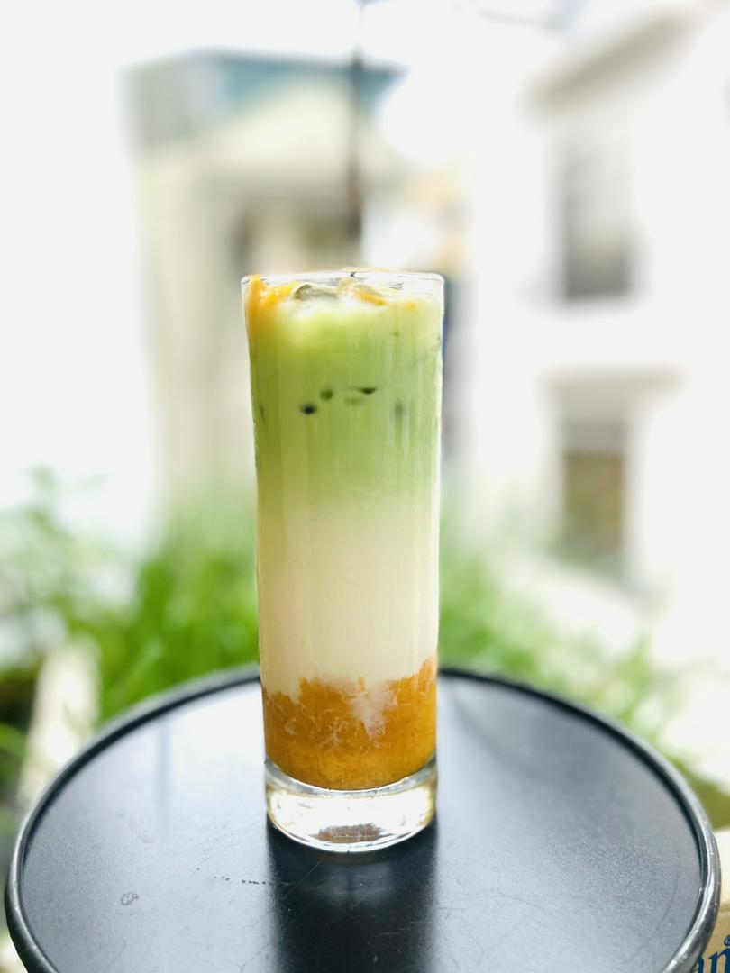 sua-tuoi-xoai-matcha-coc-700ml