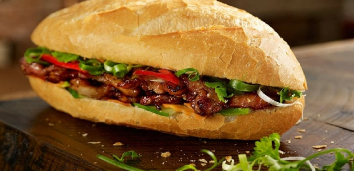 co-xuyen-933-banh-mi-xoi-man-hoang-sa
