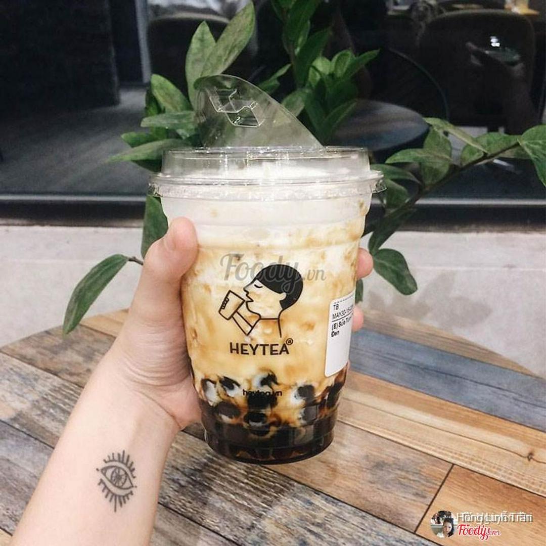 sua-tuoi-tran-chau-uong-en-royaltea