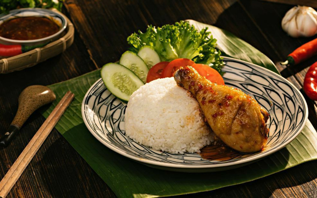 com-nha-39-le-van-luong