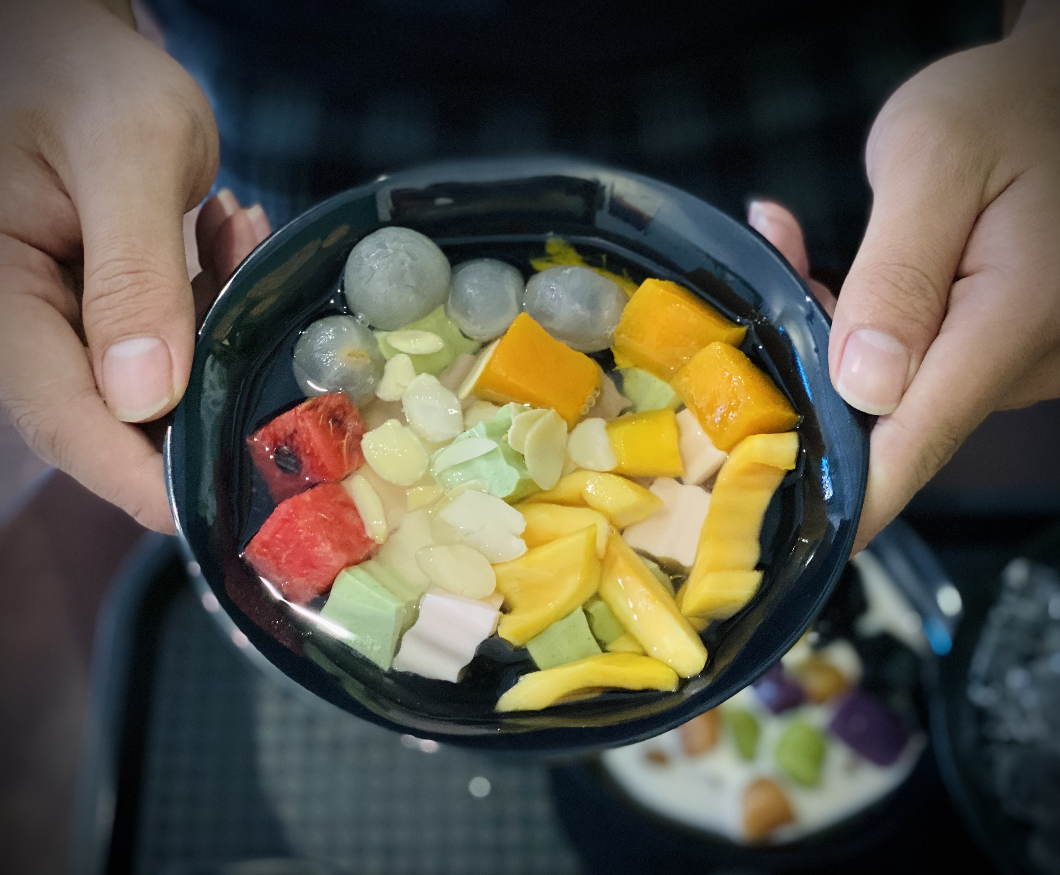 che-khuc-bach-trai-cay-theo-mua