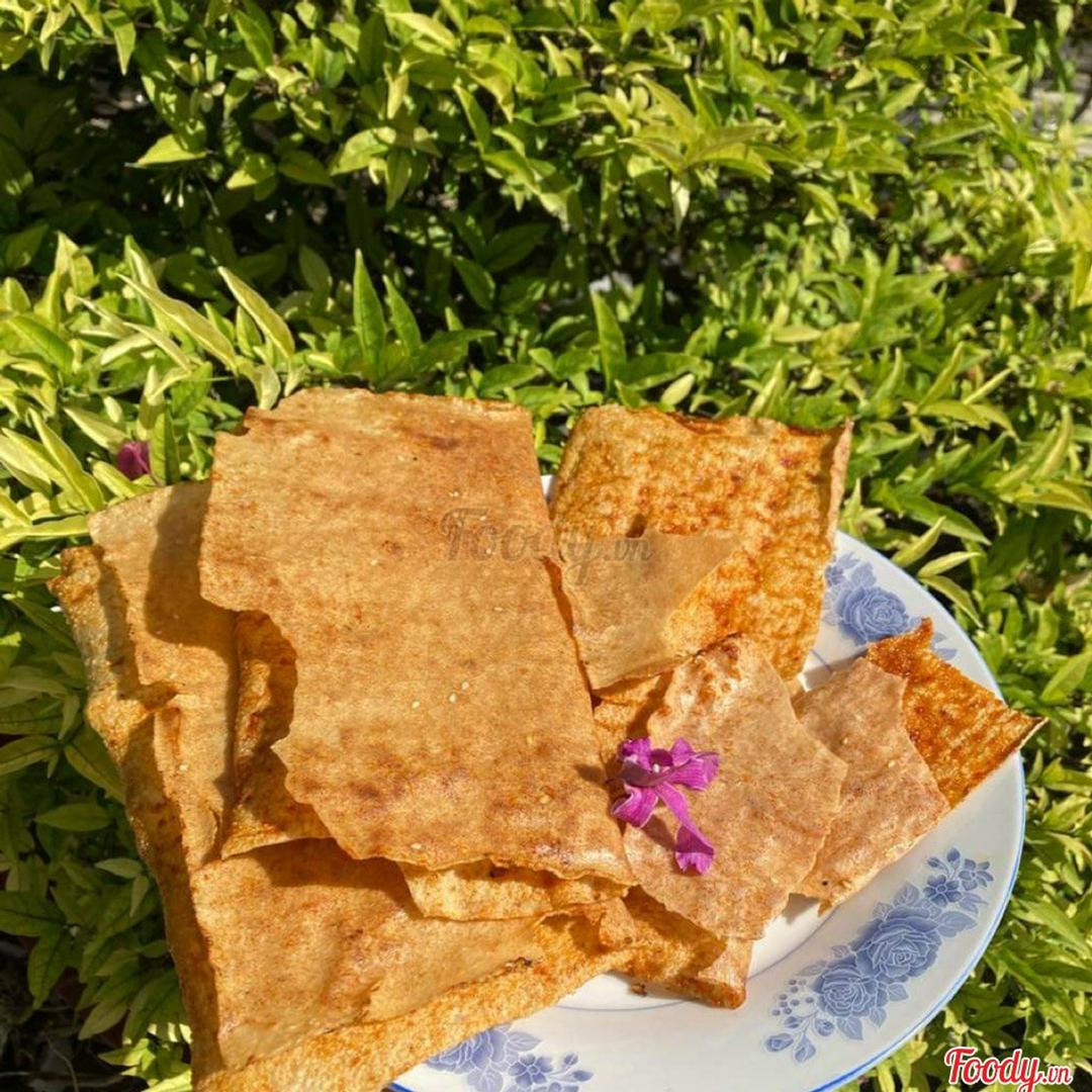 banh-trang-nuong-mam-ruoc-lon