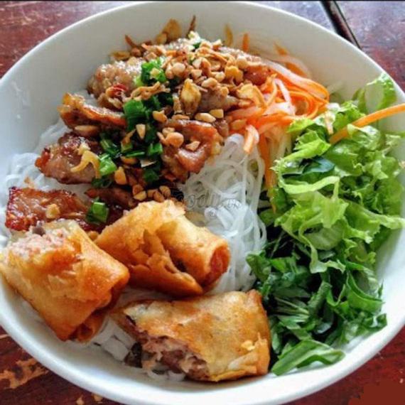 bun-thit-nuong-bi-cha-gio-mon-moi