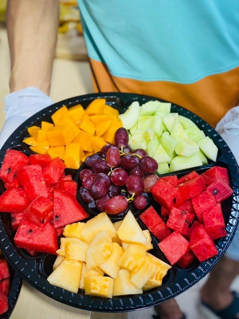 khay-hoa-qua-cat-san-theo-mua-6-mon