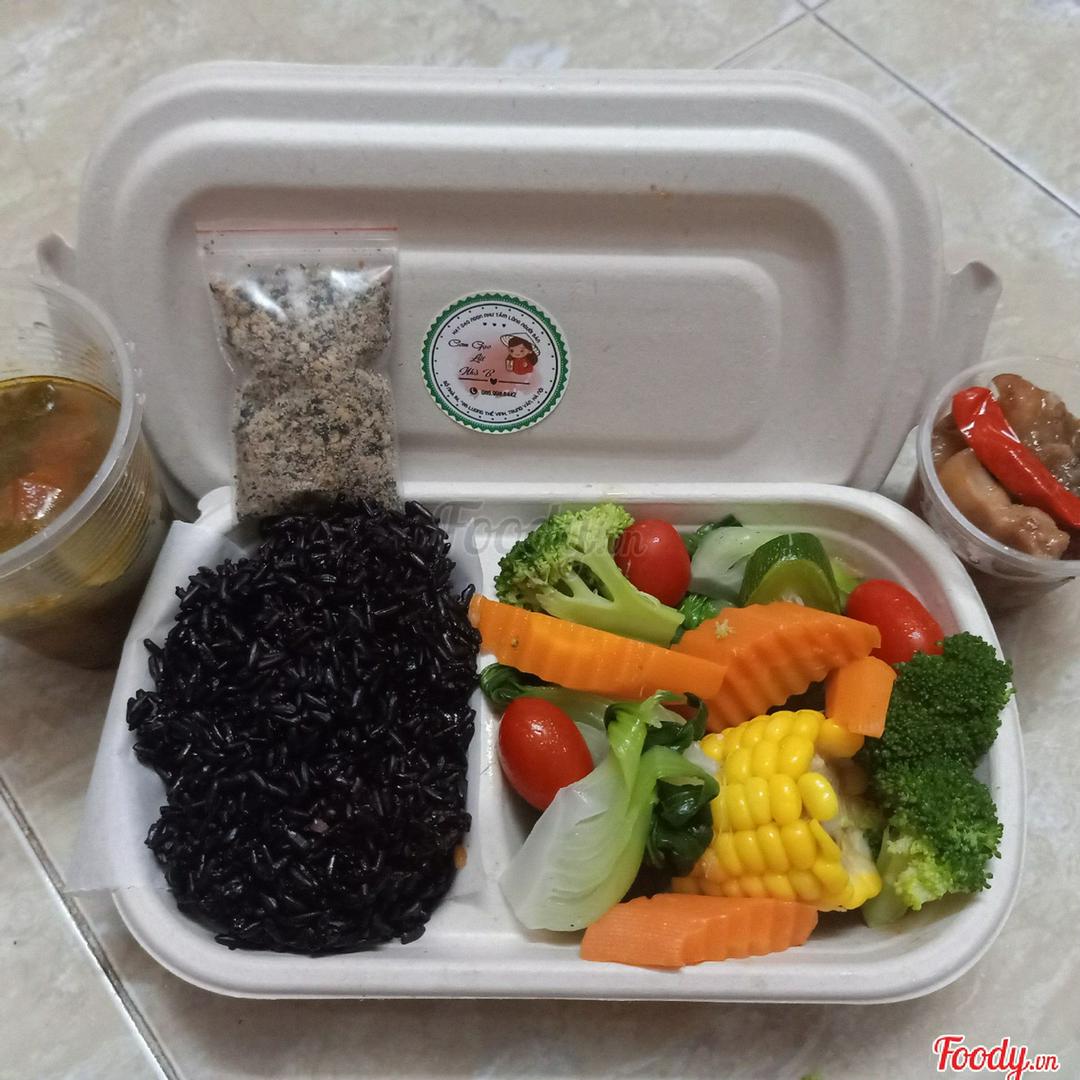 com-lut-rau-cu-cham-kho-quet