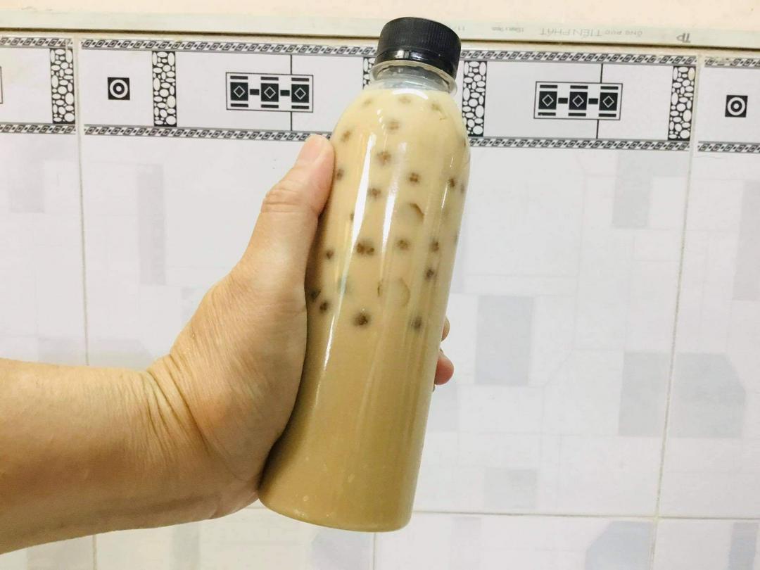 tra-sua-truyen-thong-mix-thach-dua-chai-330ml-kem-tay