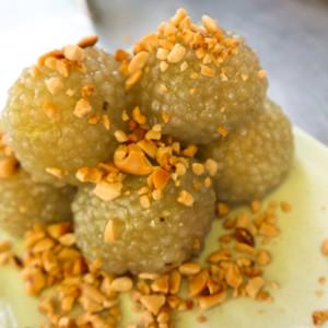 banh-bot-bang-la-dua