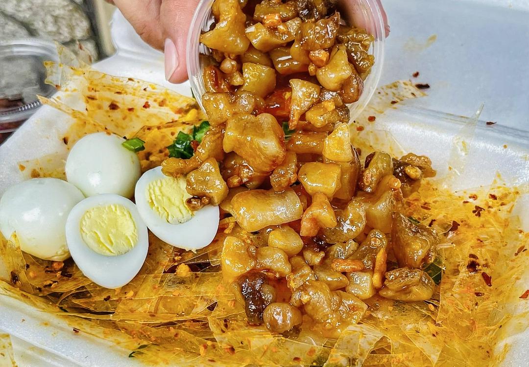 tron-thap-cam-top-mo-rim-toi-ot-2-trung