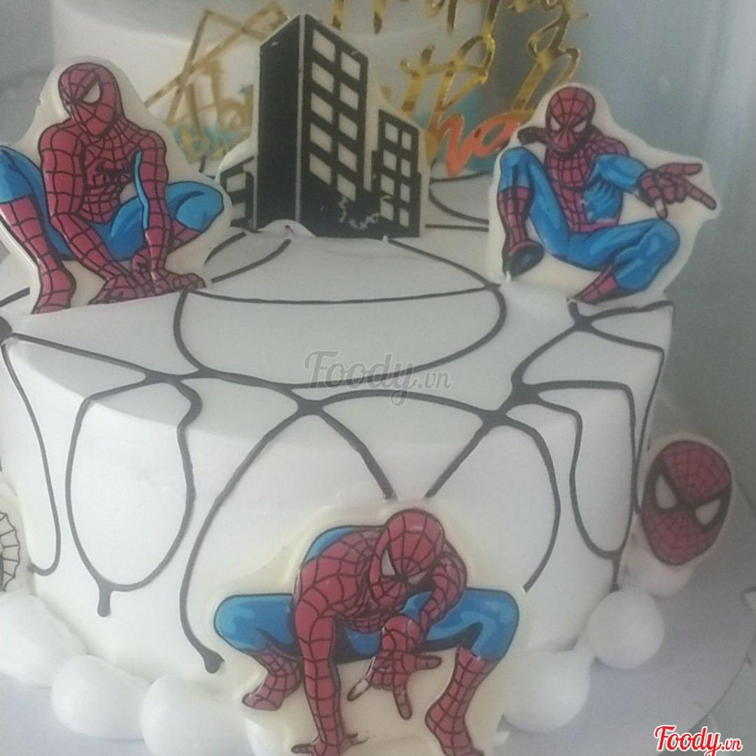 banh-kem-st-sieu-nhan-15-cm