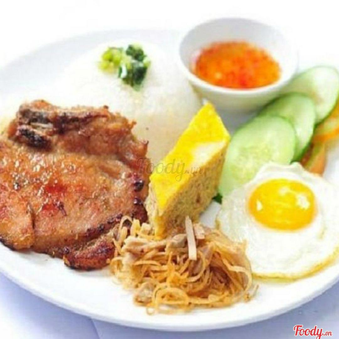 com-tam-suon-bi-cha-trung