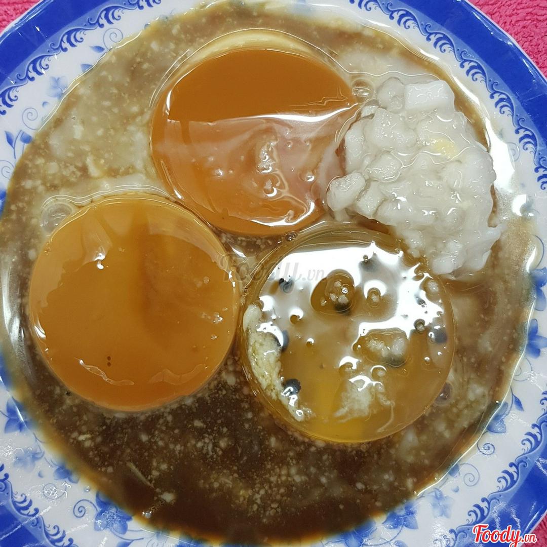 2-flan-truyen-thong-1-rau-cau-gion-pho-mai