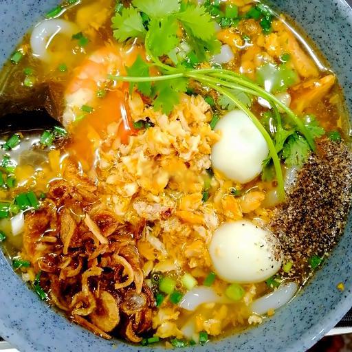 banh-canh-cua-go-san-thap-cam-phan-nho