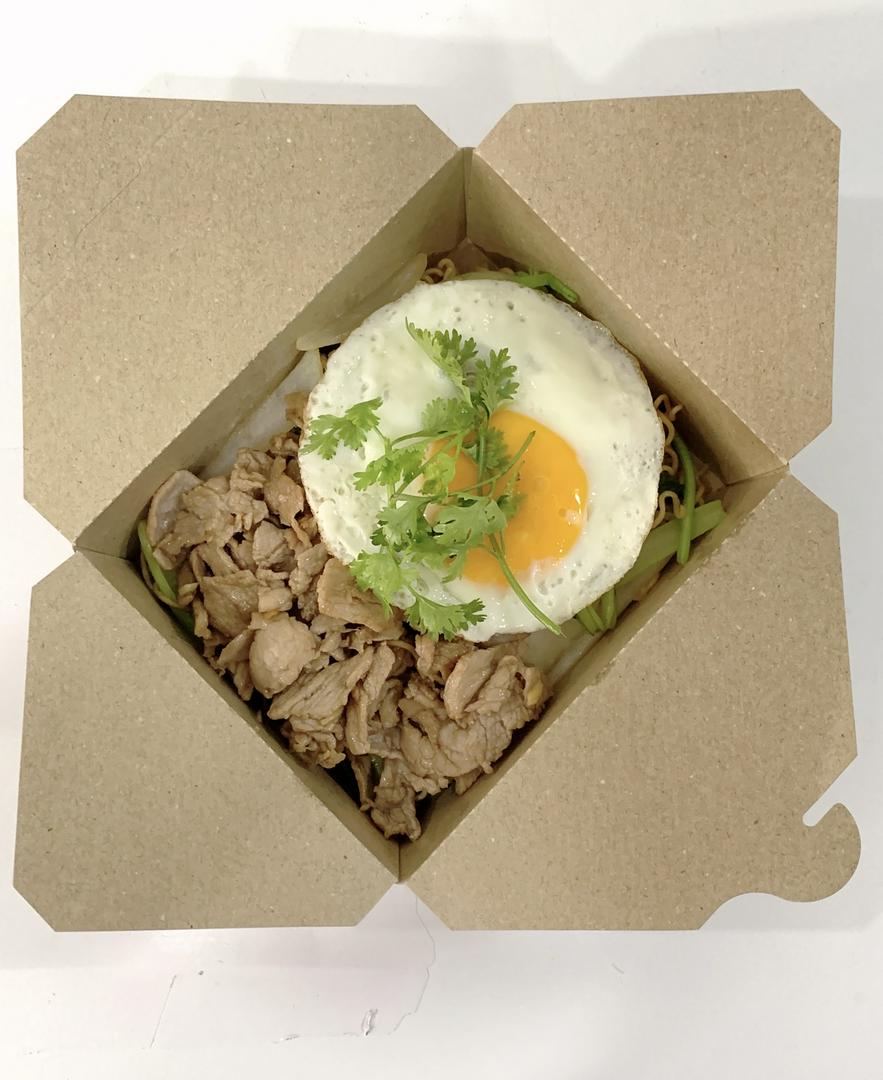 mi-goi-xao-thit-heo-trung