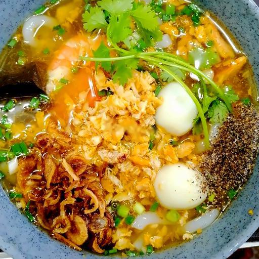 banh-canh-cua-go-san-thap-cam-phan-vua