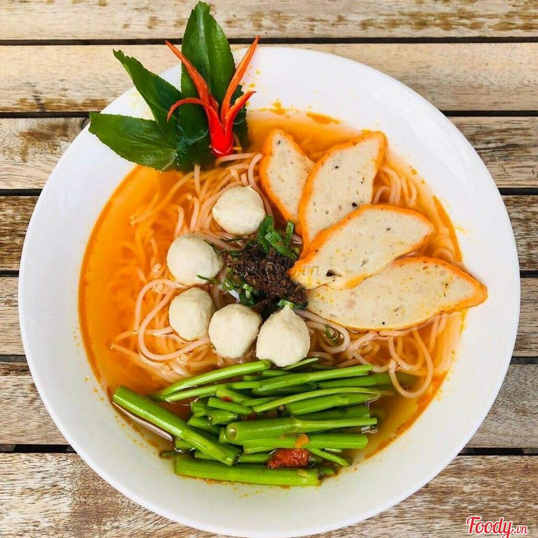 bun-thai-ca-vien-cha-cua