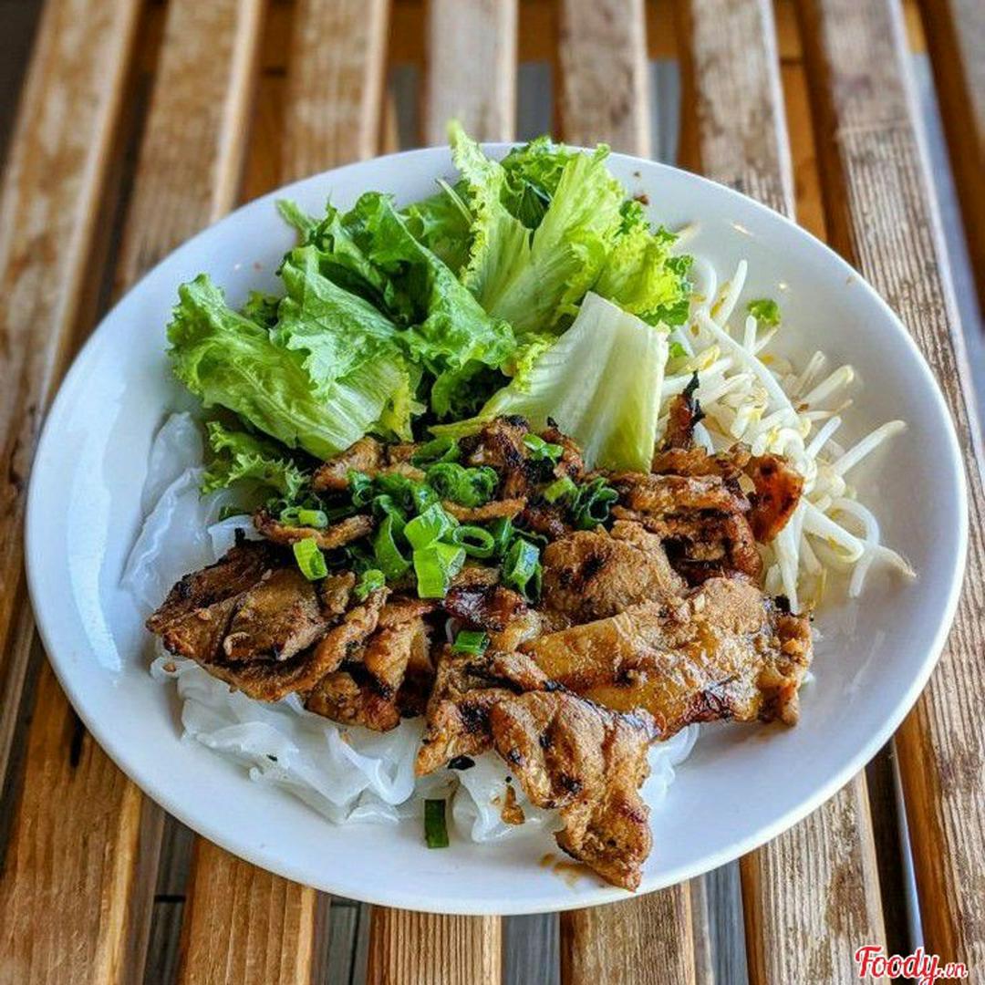 banh-uot-thit-nuong