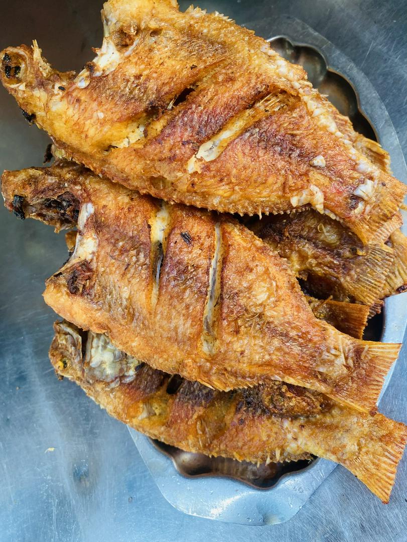 com-ca-dieu-hong-chien