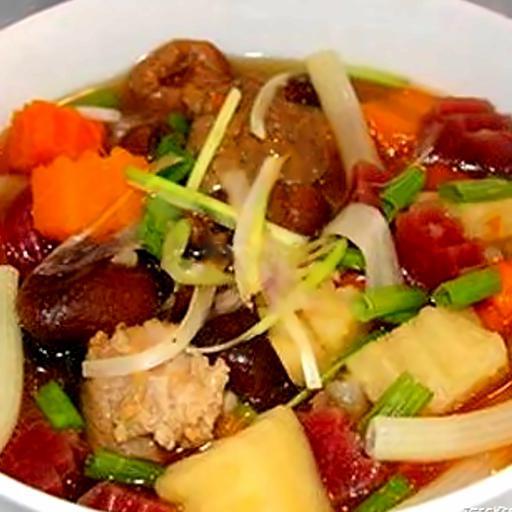 nui-nuoc-thap-cam