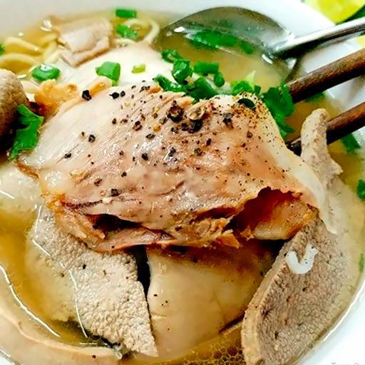mi-nuoc-thap-cam