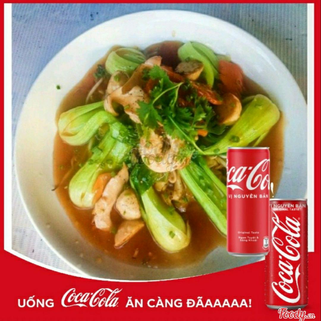 hu-tieu-xao-thap-cam-coca