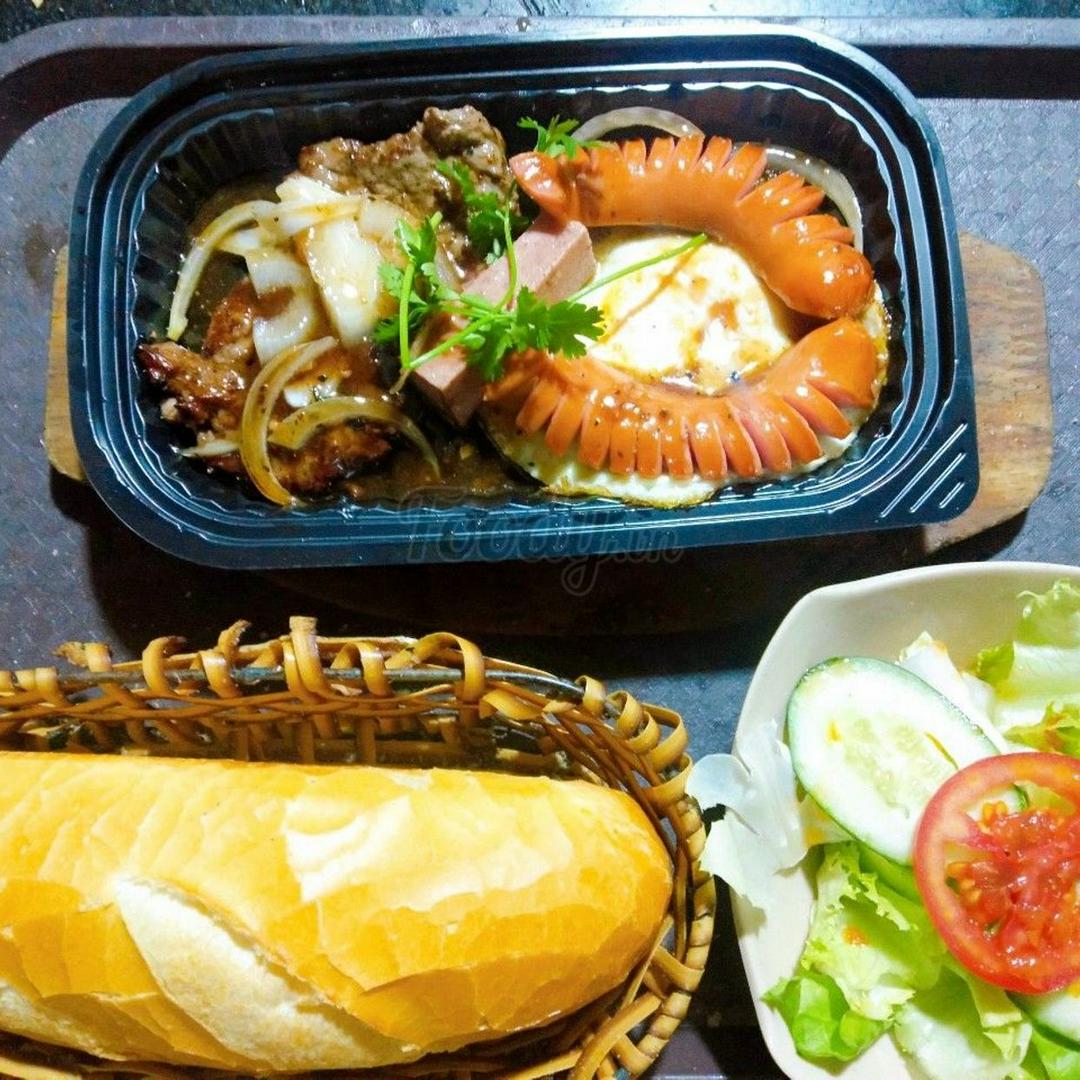 bo-bit-tet-xuc-xich-pate