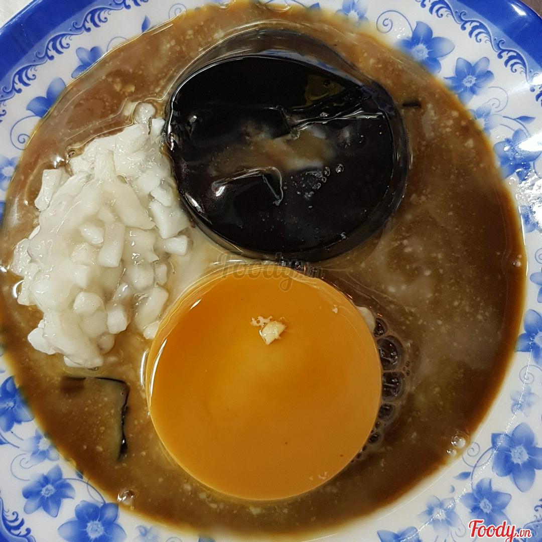 1-flan-truyen-thong-pho-mai-quy-linh-cao