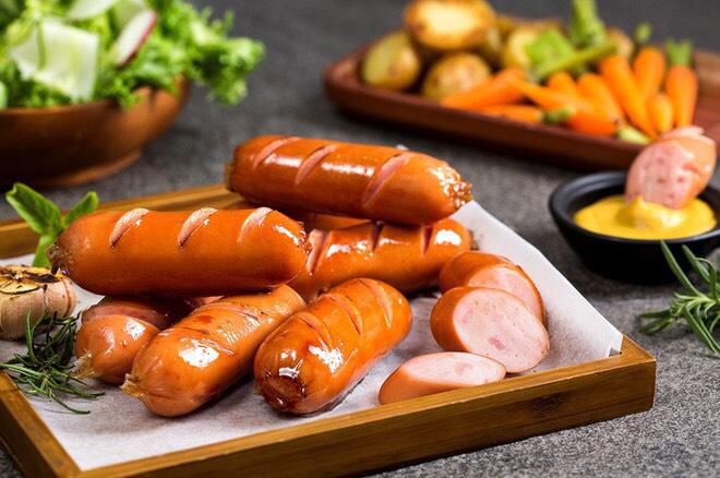 bun-thit-nuong-xuc-xich