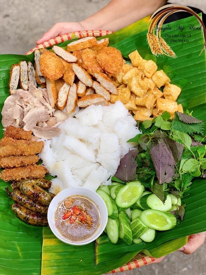 bun-au-thap-cam-lon-2-nguoi-an