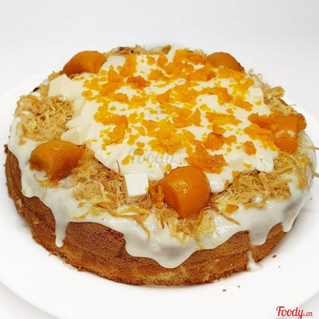 banh-bong-lan-trung-muoi-ngap-sot-pho-mai-size-20cm