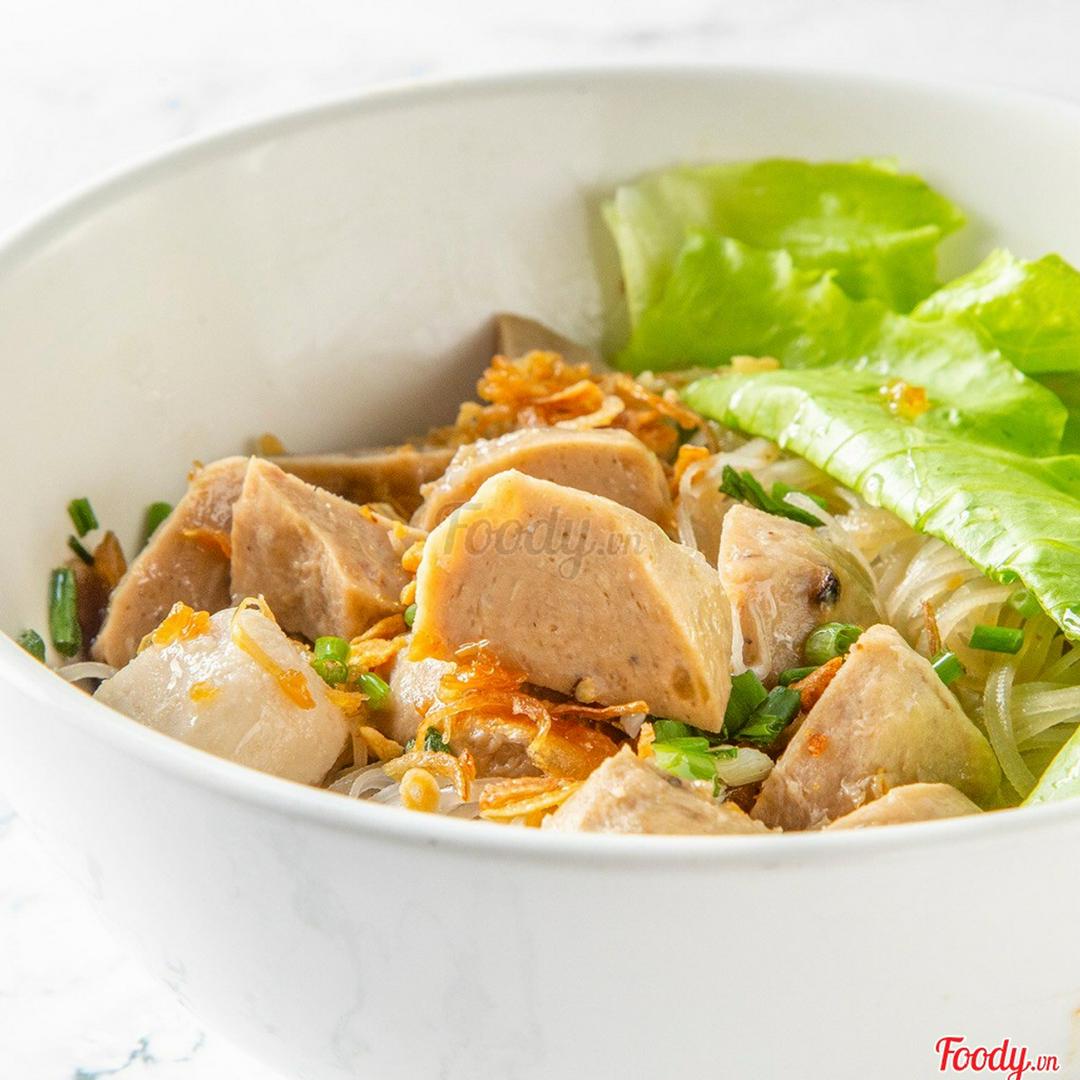 banh-canh-bo-vien