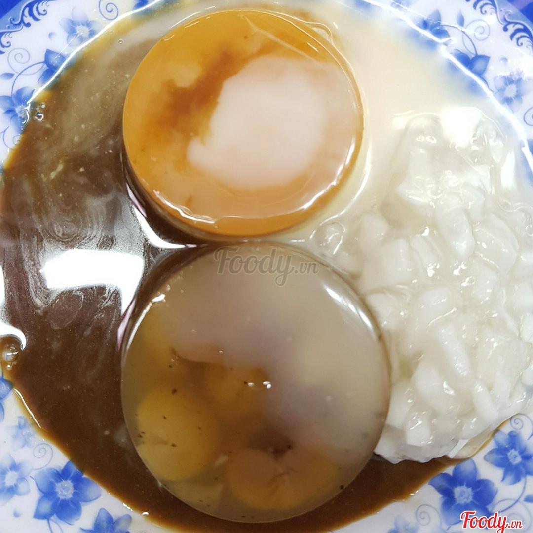 1-flan-truyen-thong-pho-mai-mix-rau-cau-nhan-nhuc