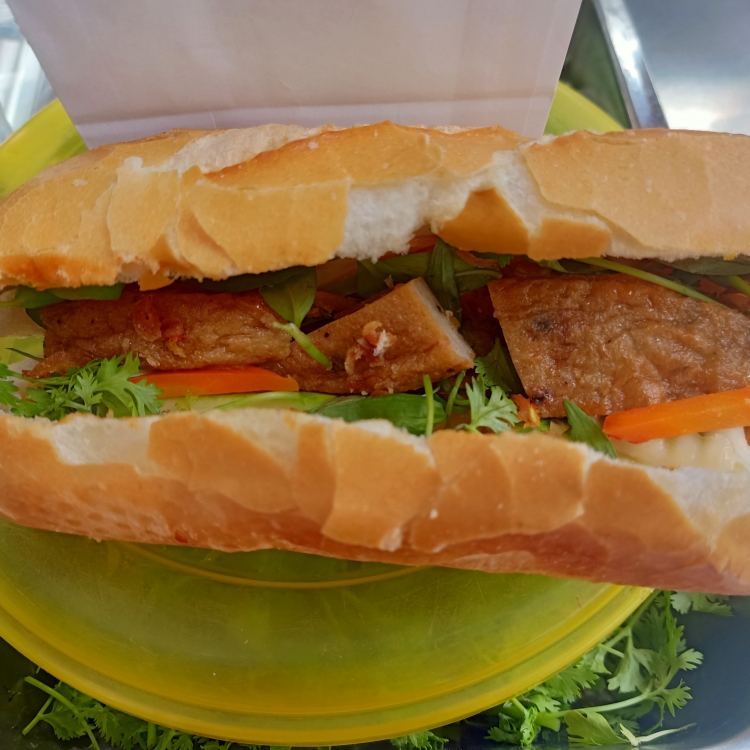 banh-mi-cha-ca-nha-trang