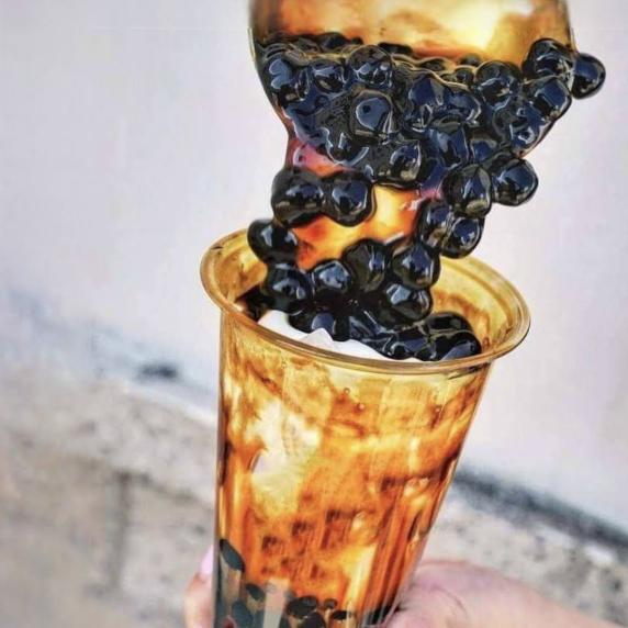 sua-tuoi-tran-chay-uong-en-full-topping