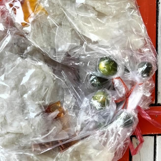 banh-trang-tac-xau-10-bich