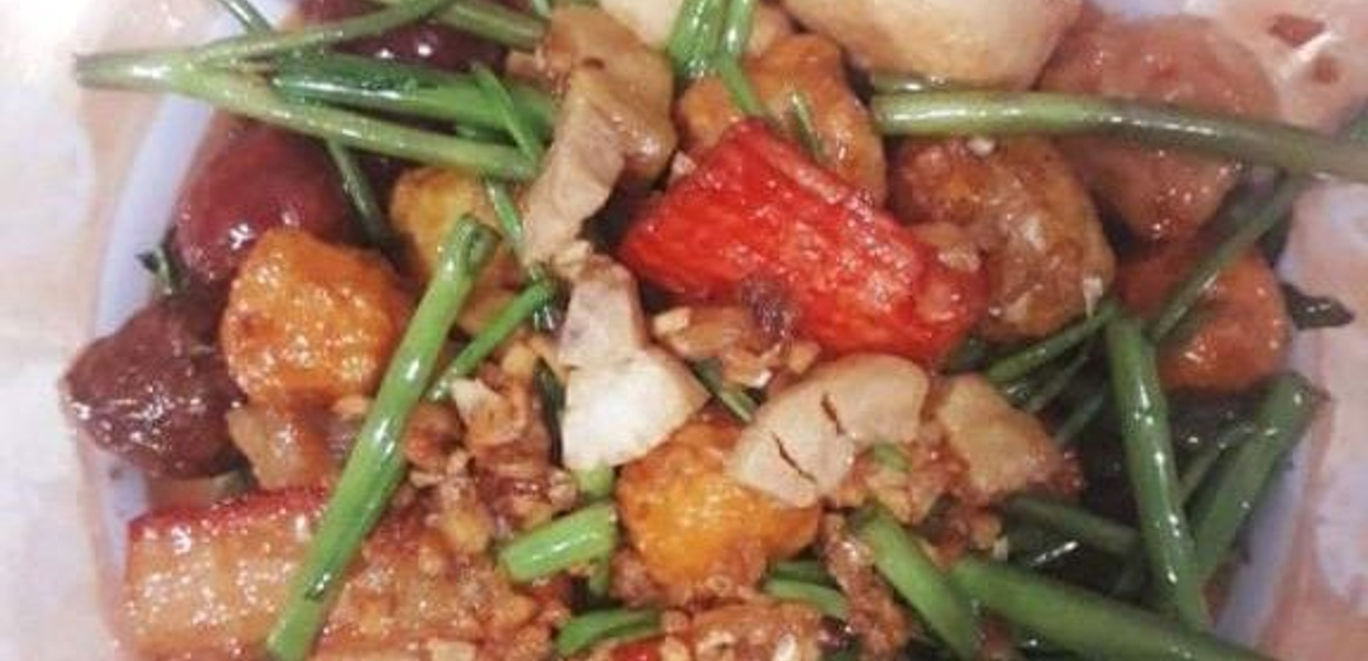 Dâu-Food---Bắp-Xào-Trứng-Muối-_-Trứng-Cút-Nướng-Chén---243/39B-Tôn-Đản