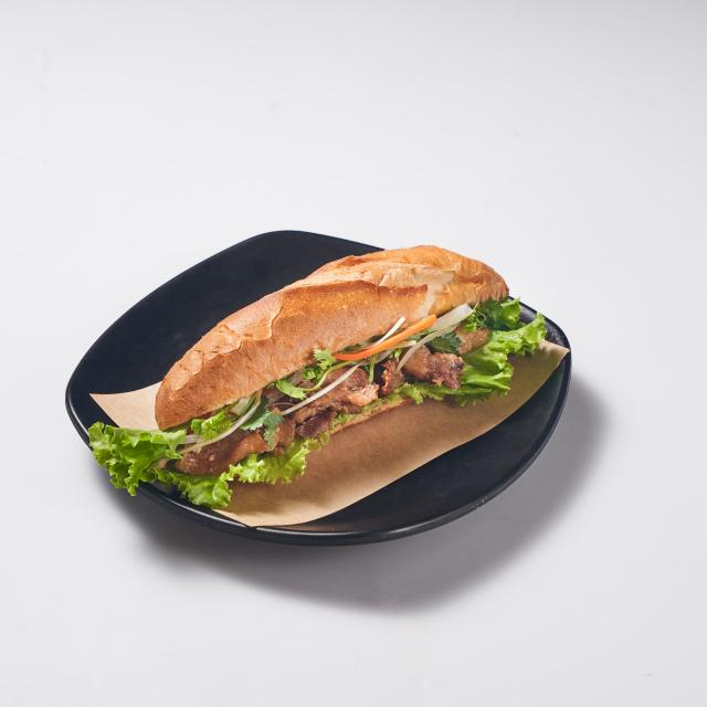 banh-mi-thit-nuong-grilled-meat-sandwiches