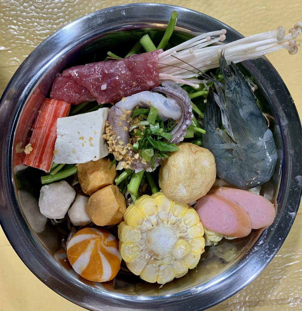 lau-mini-hai-san-ac-biet