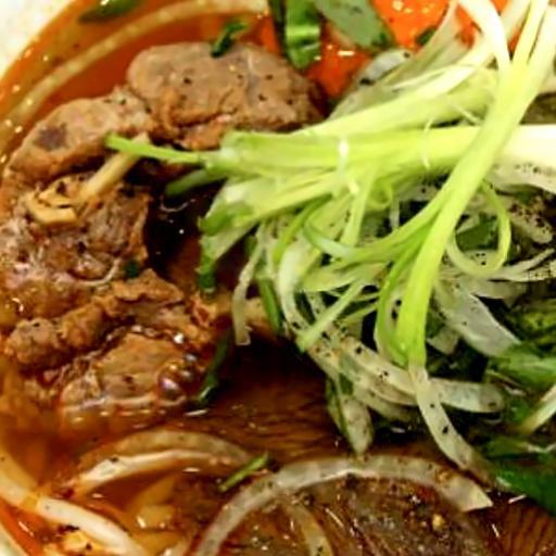 bun-bo-hue-ay-u-khong-gio