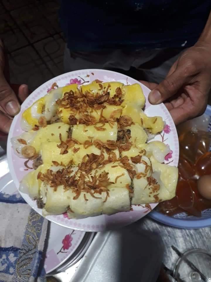 banh-cuon-trung-them