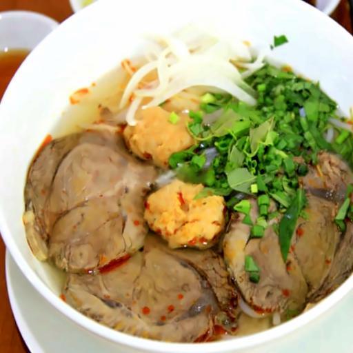 bun-bo-hue-bap-bo-cha