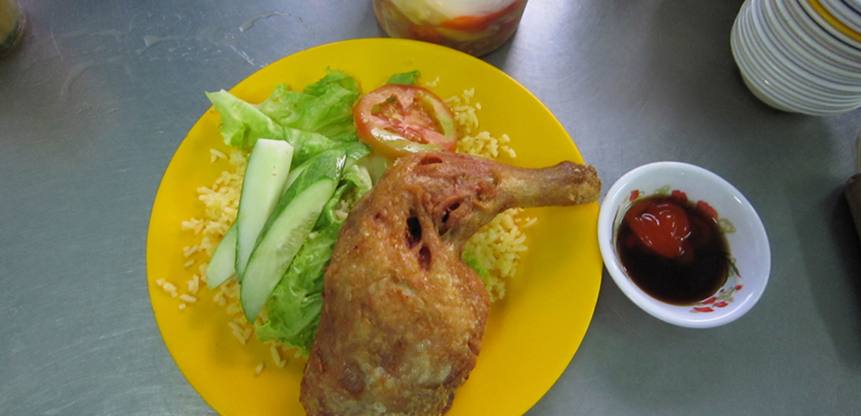 tan-tai-com-ga-xoi-mo-cach-mang-thang-8