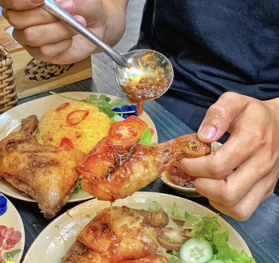 com-ga-tam-mach-nha-size-m