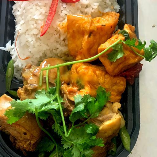 com-au-sot-ca-chua-ga-rang