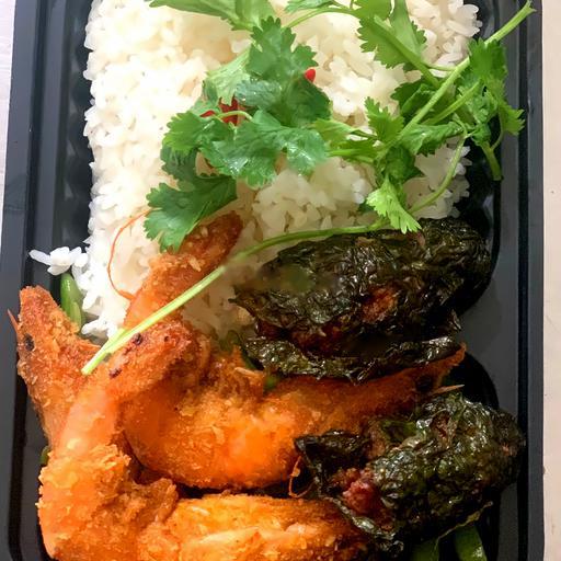 com-tom-chien-xu-cha-la-lot