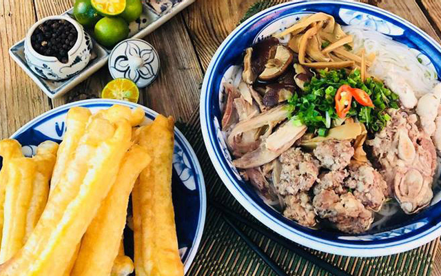 vua-bun-moc-giap-nhat